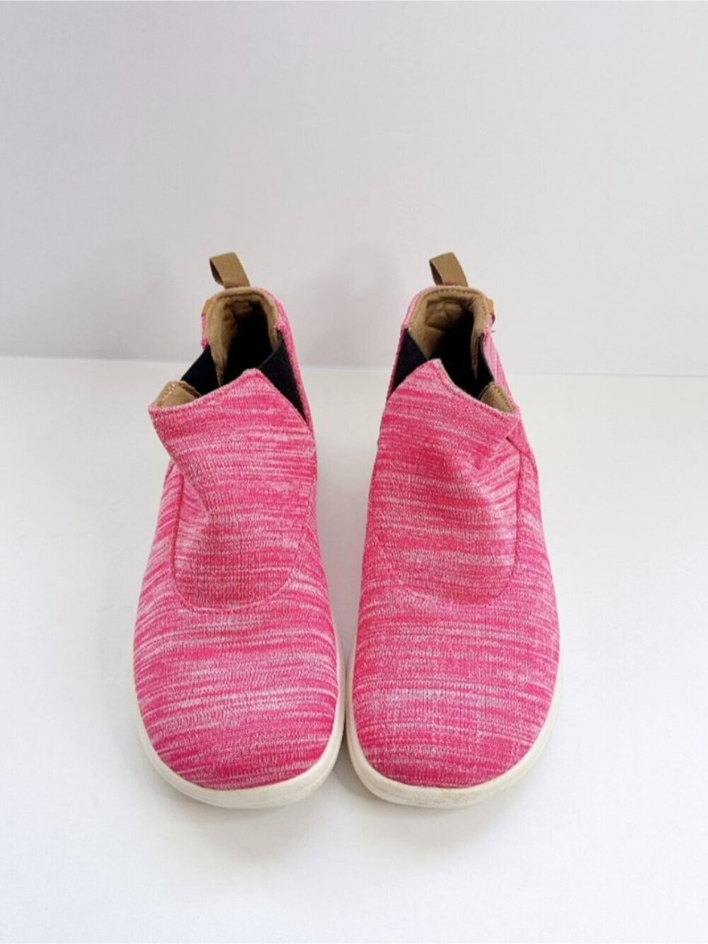 Women’s Size 8 UIN Pink Knit Slip On Shoes Lightweight Casual Comfort